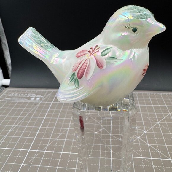 Fenton Handpainted Iridescent Glass Bird Figurine By J. Grove - Picture 1 of 6